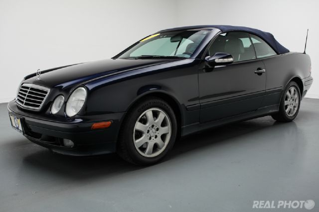 Mercedes-Benz CLK-Class 2002 photo 11