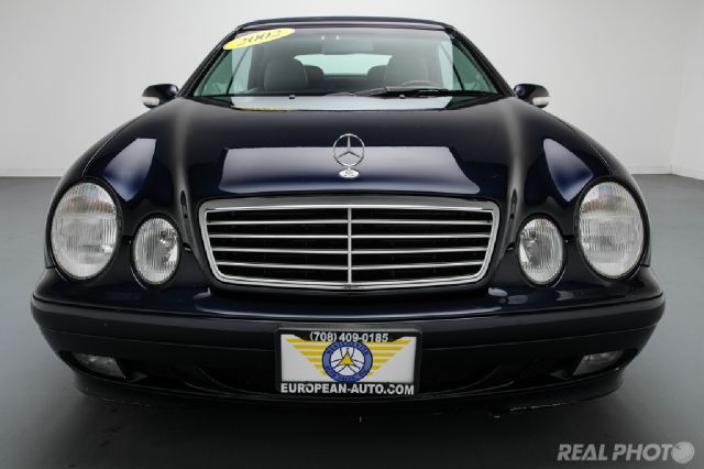 Mercedes-Benz CLK-Class 2002 photo 8