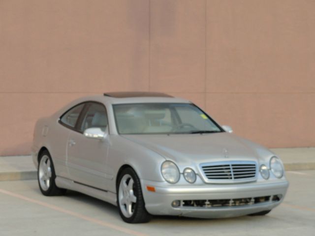 Mercedes-Benz CLK-Class 2002 photo 7