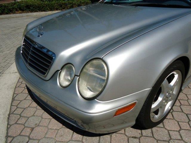 Mercedes-Benz CLK-Class 2002 photo 1