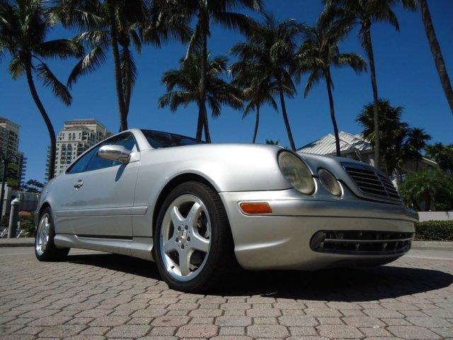 Mercedes-Benz CLK-Class 2002 photo 12