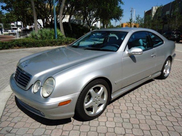 Mercedes-Benz CLK-Class 2002 photo 27