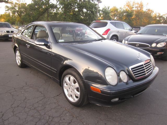 Mercedes-Benz CLK-Class LT 1500 DVD W/monitorflex Fuel 4X4 Coupe