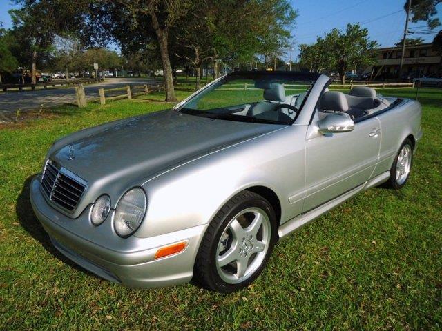 Mercedes-Benz CLK-Class 2002 photo 18