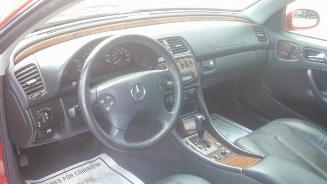 Mercedes-Benz CLK-Class 2002 photo 4