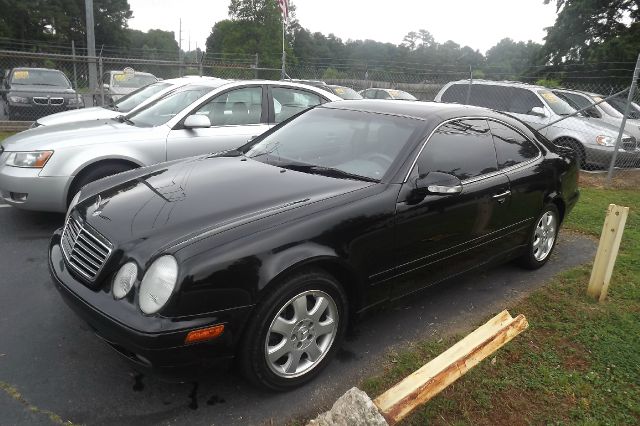 Mercedes-Benz CLK-Class 2002 photo 13