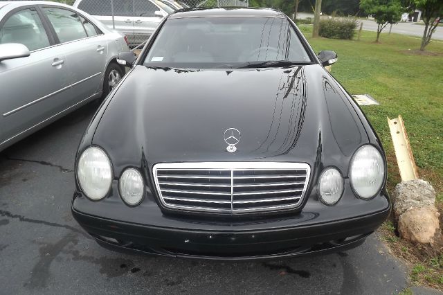 Mercedes-Benz CLK-Class 2002 photo 4