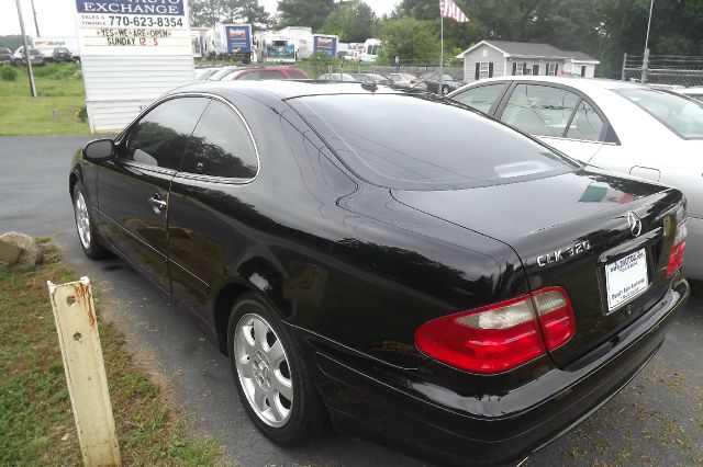 Mercedes-Benz CLK-Class 2002 photo 8