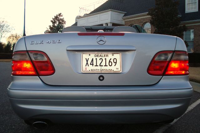 Mercedes-Benz CLK-Class 2003 photo 4