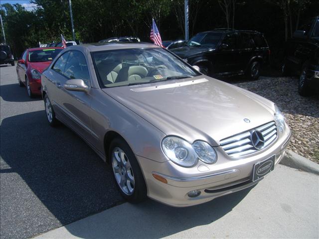 Mercedes-Benz CLK-Class 2003 photo 2