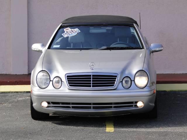 Mercedes-Benz CLK-Class XLE V6 Convertible