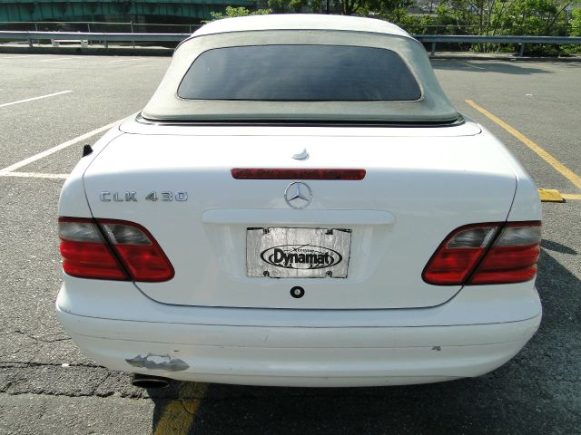 Mercedes-Benz CLK-Class 2003 photo 11