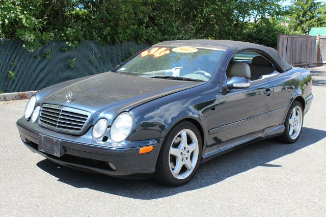 Mercedes-Benz CLK-Class 2003 photo 4