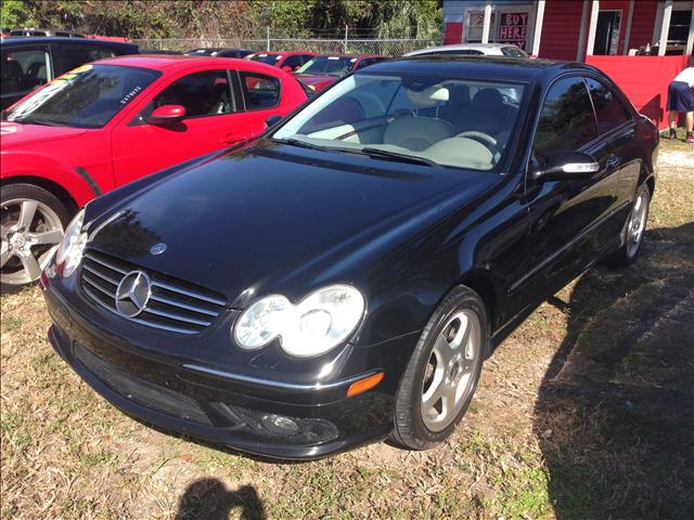 Mercedes-Benz CLK-Class 2003 photo 4