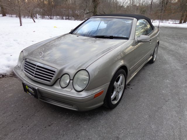 Mercedes-Benz CLK-Class 2003 photo 1