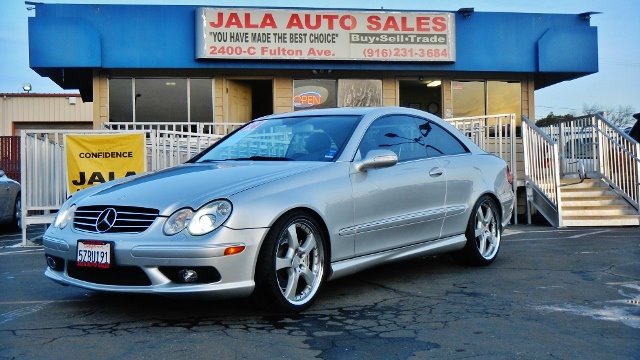 Mercedes-Benz CLK-Class 2004 photo 2