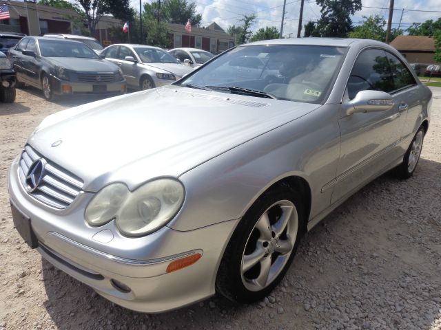 Mercedes-Benz CLK-Class LT 1500 DVD W/monitorflex Fuel 4X4 Coupe