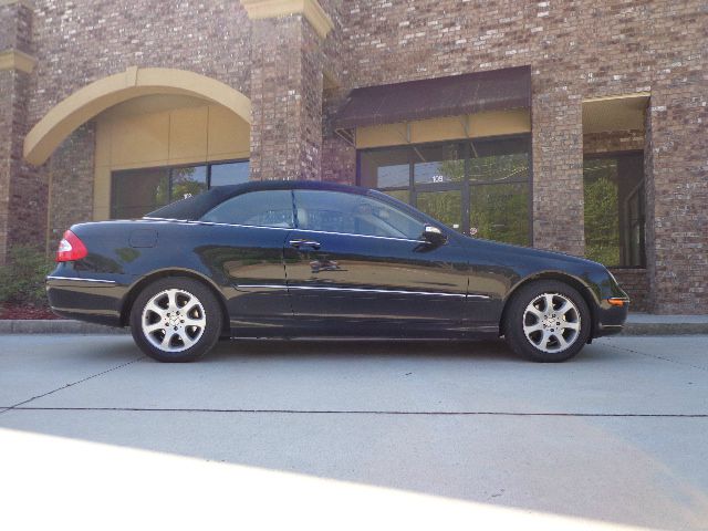 Mercedes-Benz CLK-Class 2004 photo 7