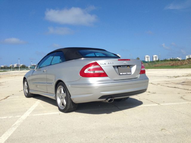 Mercedes-Benz CLK-Class 3.0L Luxury W/moonroofleather Convertible