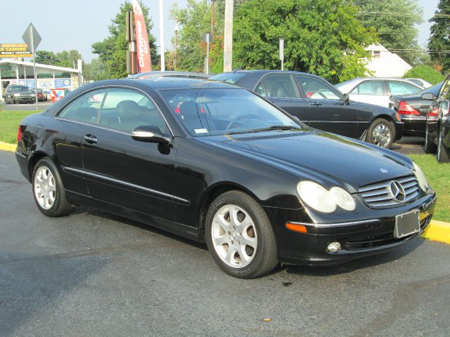 Mercedes-Benz CLK-Class 2004 photo 1