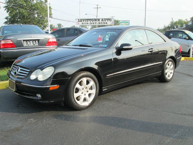 Mercedes-Benz CLK-Class 2004 photo 4