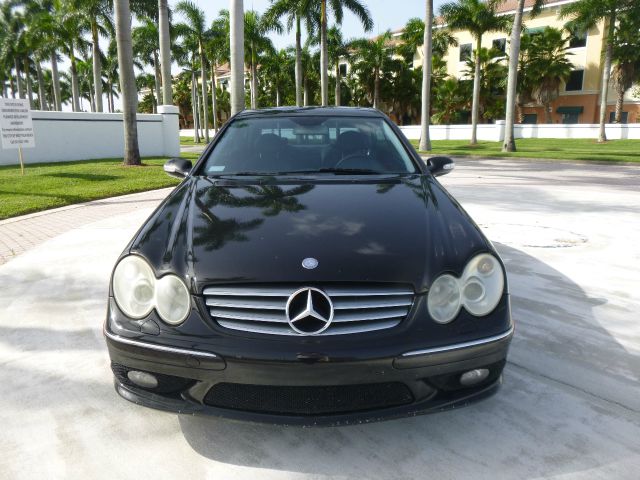 Mercedes-Benz CLK-Class 2005 photo 1