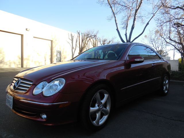 Mercedes-Benz CLK-Class 2005 photo 4