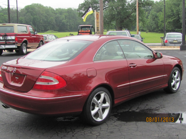 Mercedes-Benz CLK-Class 2005 photo 4