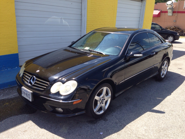 Mercedes-Benz CLK-Class 2005 photo 1