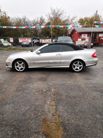 Mercedes-Benz CLK-Class 2005 photo 3