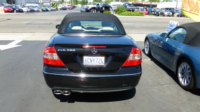 Mercedes-Benz CLK-Class 2006 photo 3