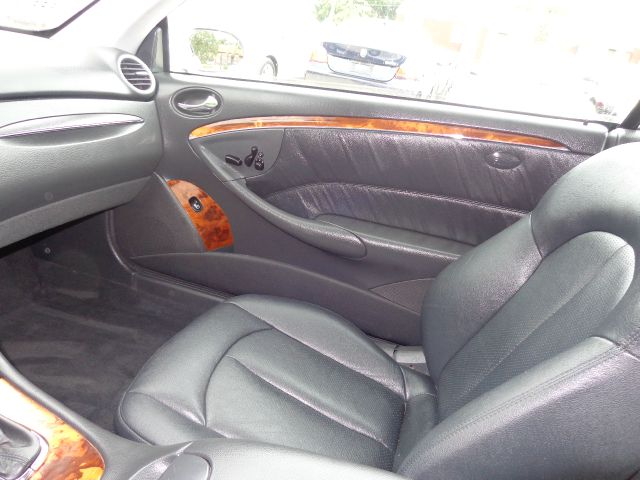 Mercedes-Benz CLK-Class 2006 photo 1