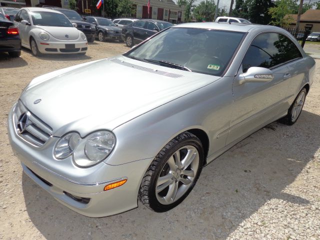 Mercedes-Benz CLK-Class 2006 photo 2