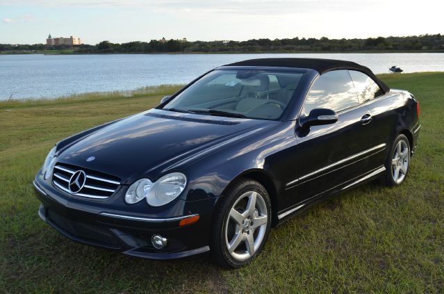 Mercedes-Benz CLK-Class 2006 photo 1