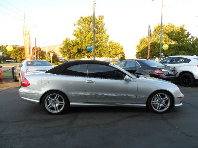 Mercedes-Benz CLK-Class 2006 photo 3