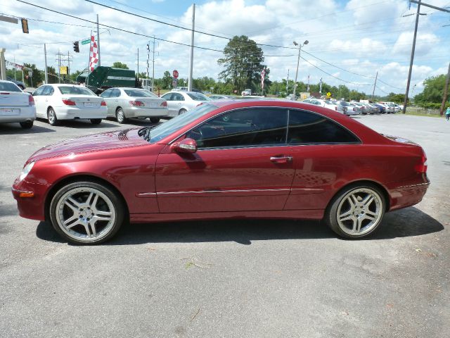 Mercedes-Benz CLK-Class 2006 photo 21