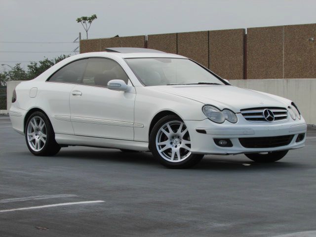 Mercedes-Benz CLK-Class 2006 photo 3