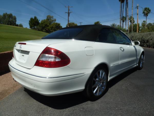 Mercedes-Benz CLK-Class 2007 photo 20