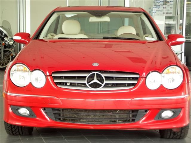 Mercedes-Benz CLK-Class 2008 photo 3