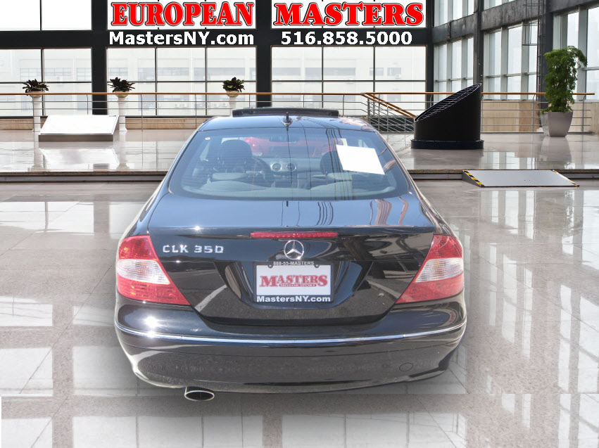 Mercedes-Benz CLK-Class 2009 photo 2