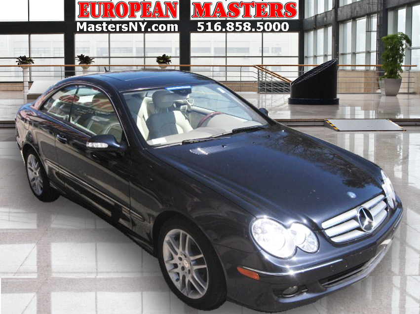 Mercedes-Benz CLK-Class 2009 photo 2