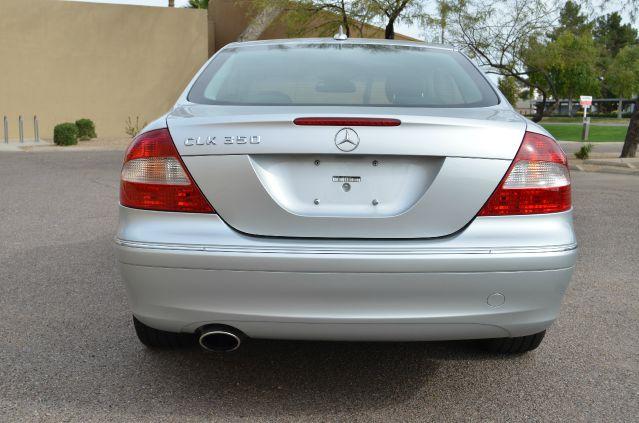 Mercedes-Benz CLK-Class 2009 photo 4