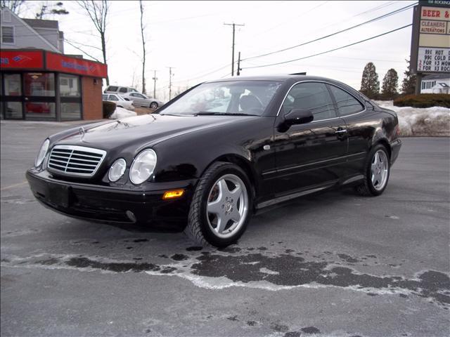 Mercedes-Benz CLK Class XLE V6 Coupe