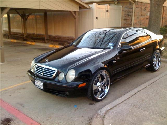 Mercedes-Benz CLK Class 1999 photo 1