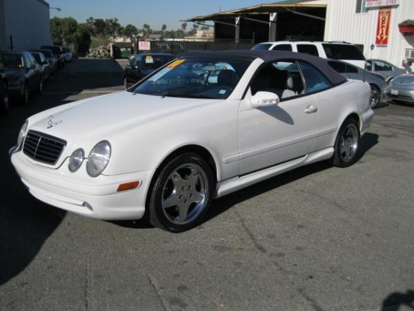 Mercedes-Benz CLK Class 2000 photo 3