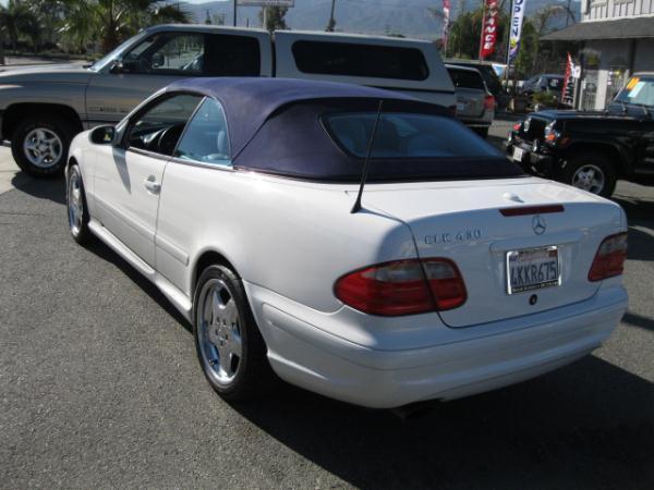 Mercedes-Benz CLK Class 2000 photo 4