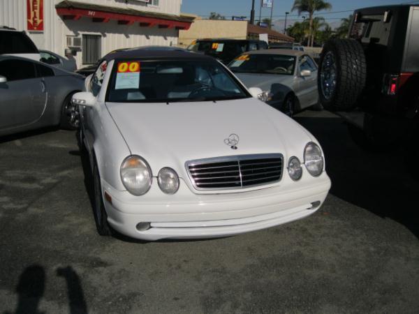 Mercedes-Benz CLK Class 2000 photo 5