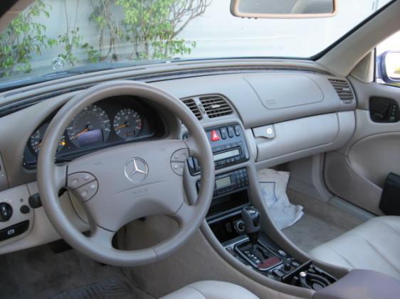 Mercedes-Benz CLK Class 2000 photo 5