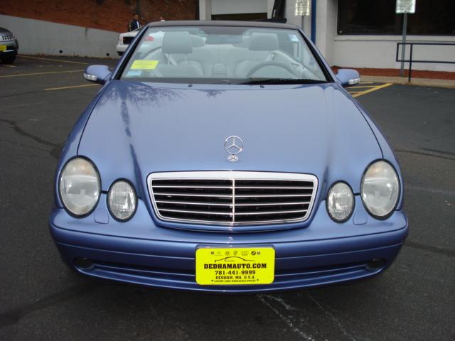 Mercedes-Benz CLK Class 2000 photo 4