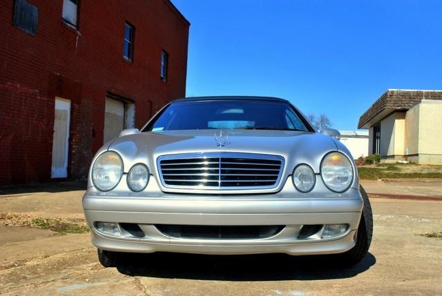 Mercedes-Benz CLK Class 2000 photo 1